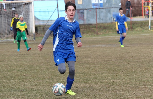 预算有限情形下的最好选择了！西媒：巴萨和什琴斯尼愿意再续一年.